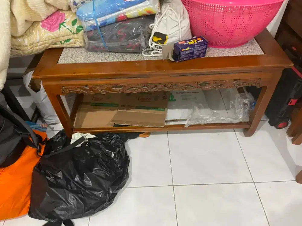 meja konsol/meja altar jati dengan top marmer.
