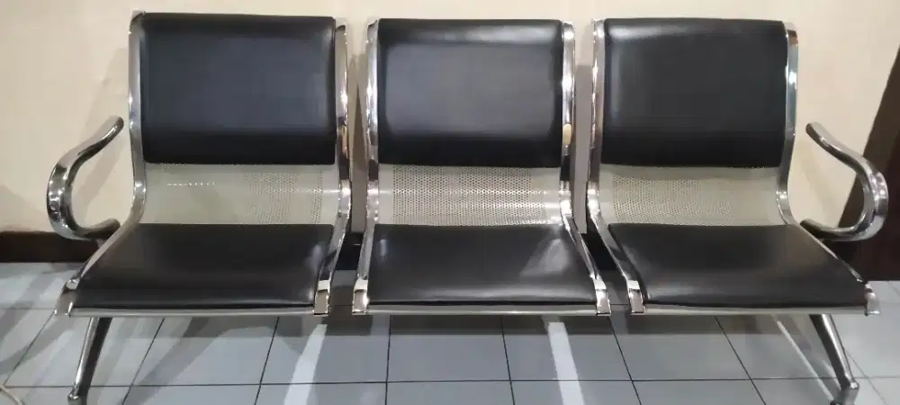 Kursi tunggu model 3 duduk