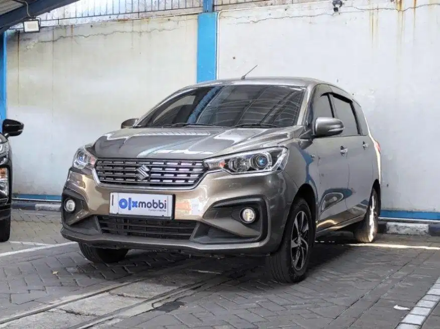Suzuki Ertiga 1.5 GX Bensin-AT 2020 Abu-abu LAEV