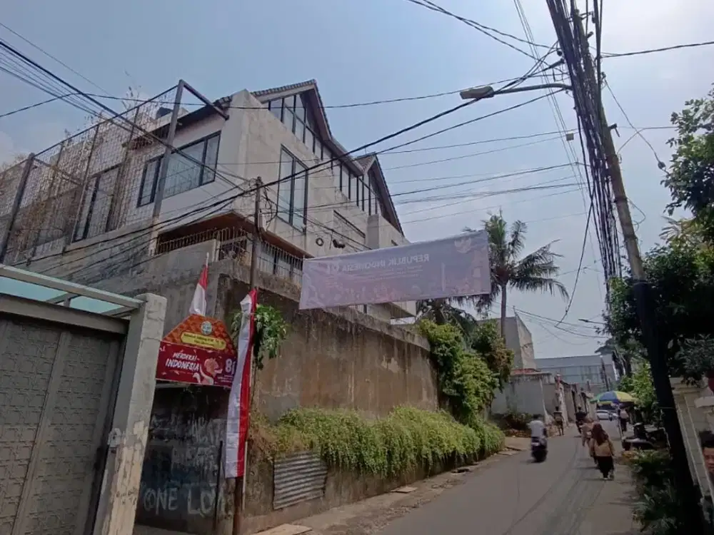 Disewakan Fully Furnished Rumah Townhouse di Bangka, Kemang 4 lantai, pemandangan city view. jarang ada.
