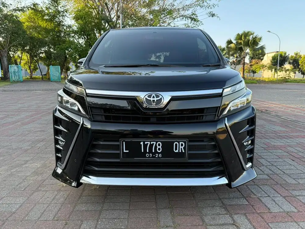 TOYOTA VOXY 2.0 MATIC 2021 DP MINIM