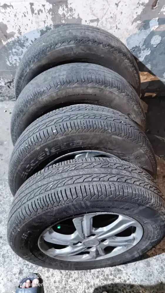 Velg ban 4x100 calya sigra Brio Mobilio