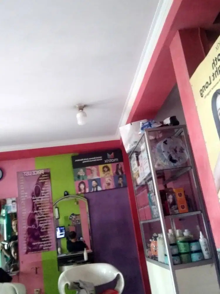 Dicari capster buat salon Qiu Qiu