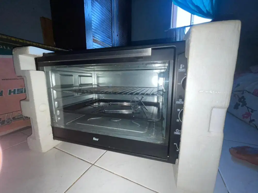 Oven toaster , pemanggang roti
