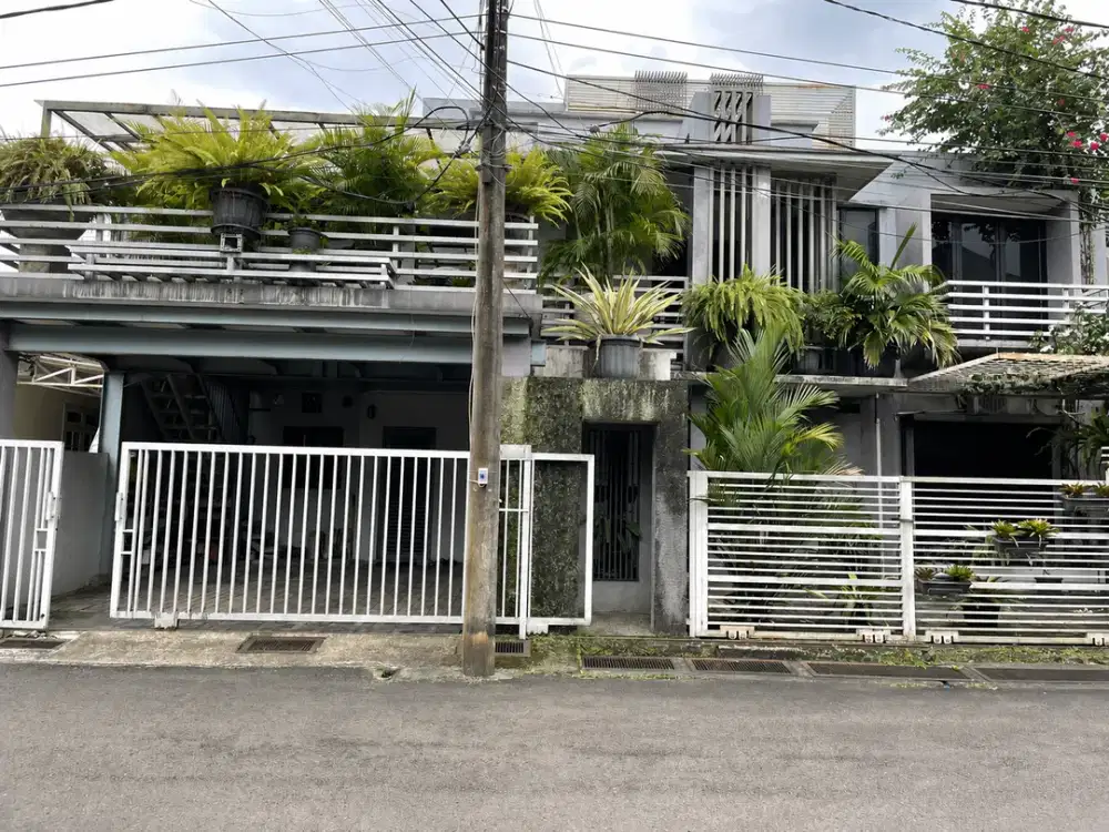 Dijual Rumah 2 Lantai Bagus Dan Terawat Di Rancho Indah Tanjung Barat Jagakarsa, Jakarta Selatan