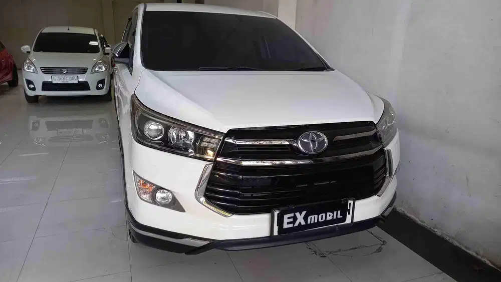 Toyota Reborn Venturer 2.4 Diesel A/T 2018