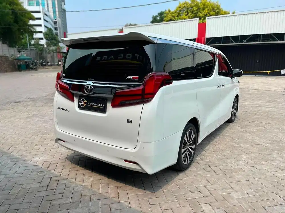 Toyota Alphard G 2.5 TSS