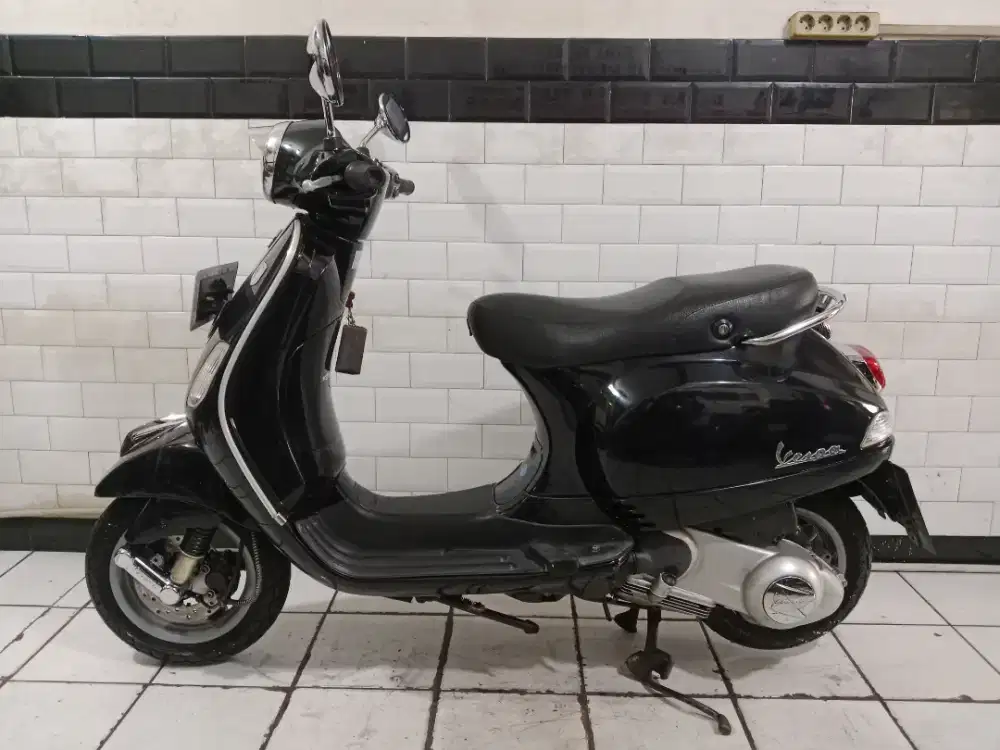 Vespa Lx150 tahun 2011 original mesin halus