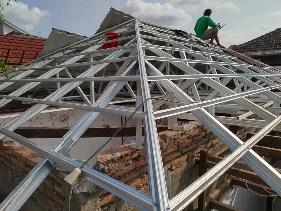 Ahlinya Baja Ringan BIMA TRUSS Spesialis Renovasi Atap Rumah Ambruk