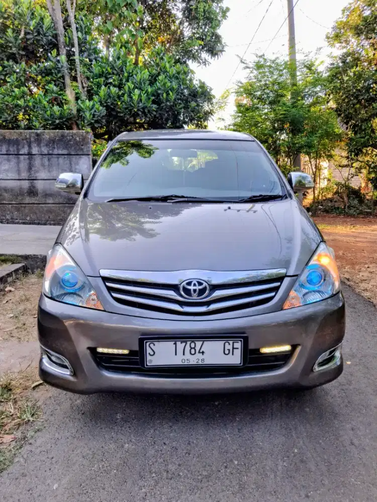 Innova G 2.5 Diesel 2011 manual