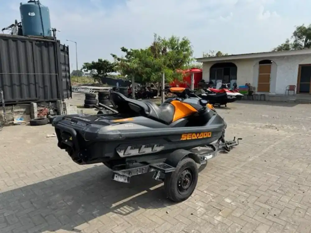 Sea-Doo GTI SE 170 2020 Pribadi Bukan Eks-Rental + Trailer