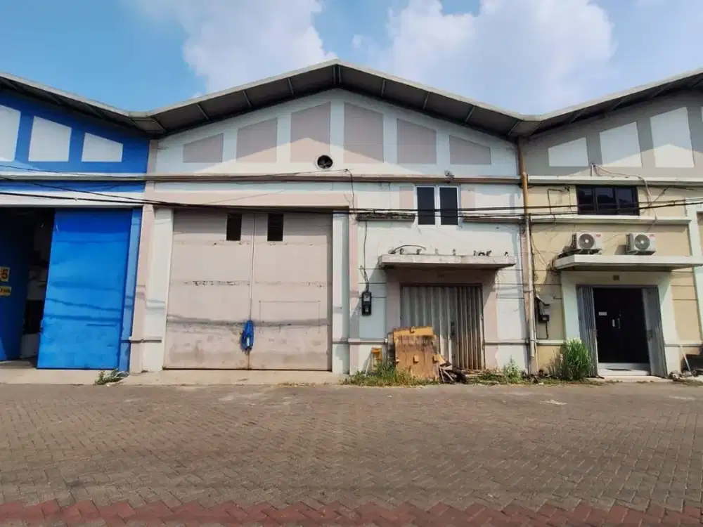Gudang Depo Bangunan, Gedangan Sidoarjo - Terawat Strategis