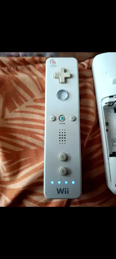 Dijual 2 unit Remote Nintendo Wii siap pakai