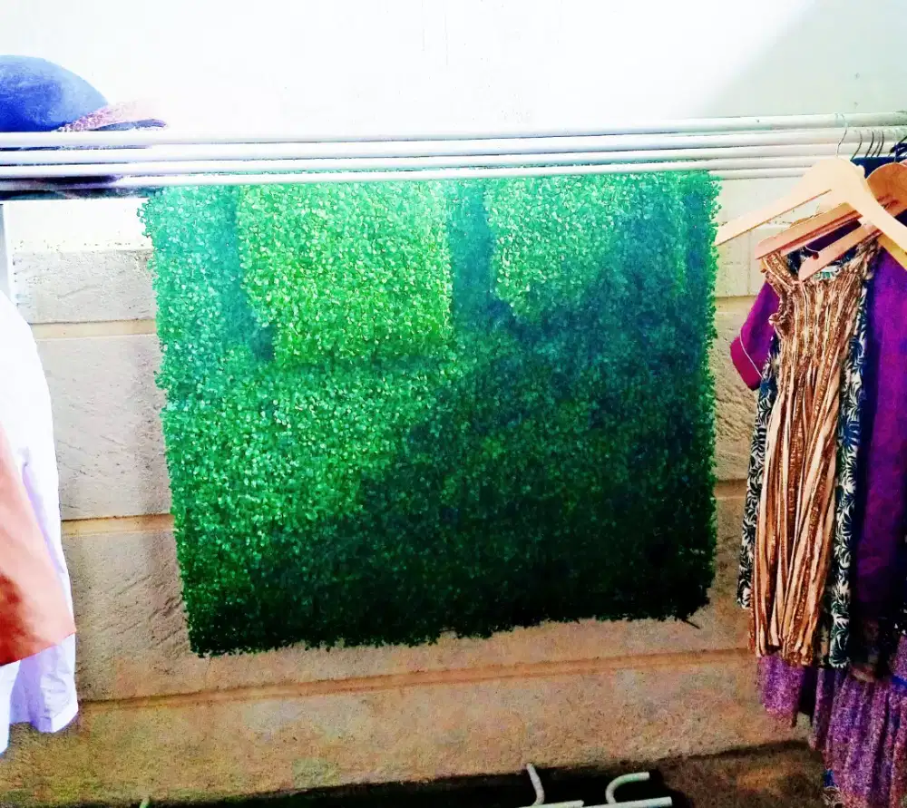 rumput hiasan dinding bekas rasa baru