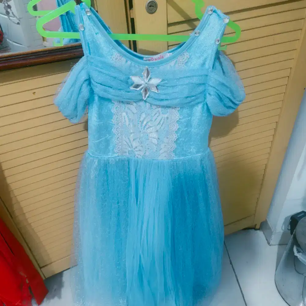 Dress putri salju