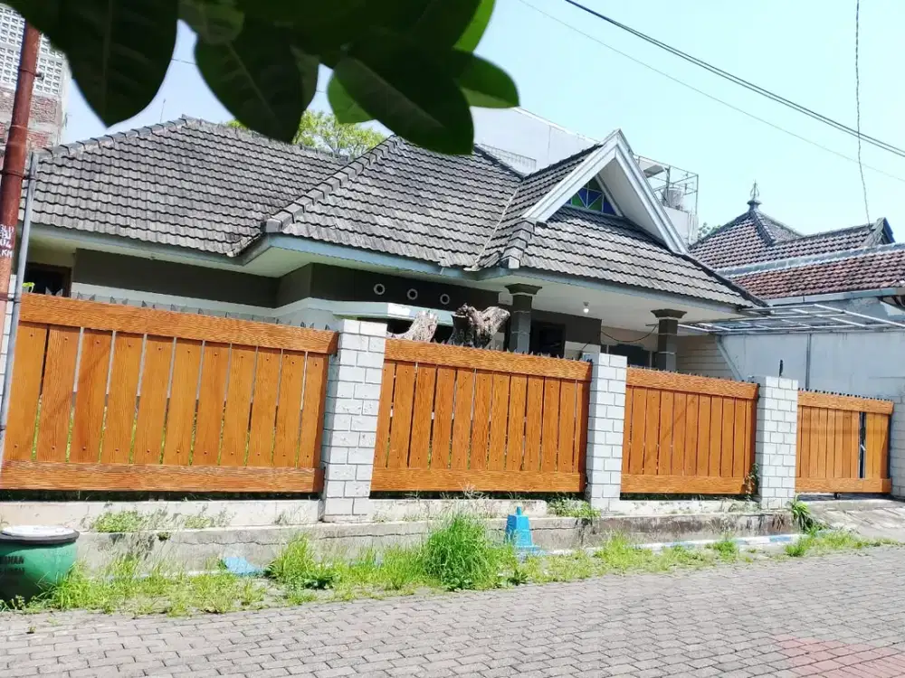 Rumah Asri Perum ABM Permai. Dekat Kampus UB, Polinema, Matos, RS Universitas Brawijaya, dan kawasan kuliner Sudimoro.MLG00135