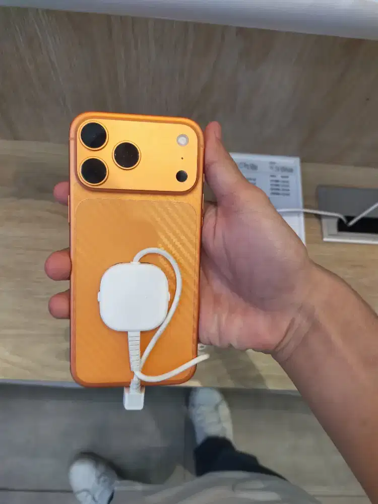 IPHONE 17 PM BY FONEL STORE