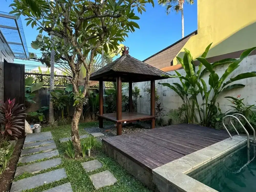 Villa 3 Kamar Tidur Fully Furnished Dijual, di Seminyak