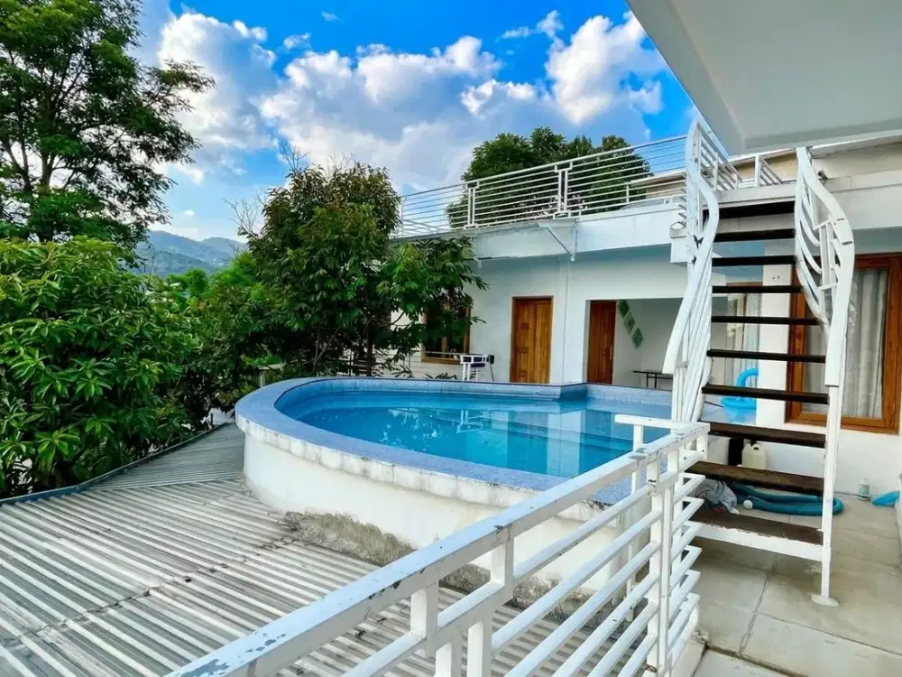 Dijual Rumah 3 Lantai Plus Rooftop Dan Kolam Renang Full Furnished Jatihandap, Bandung Timur