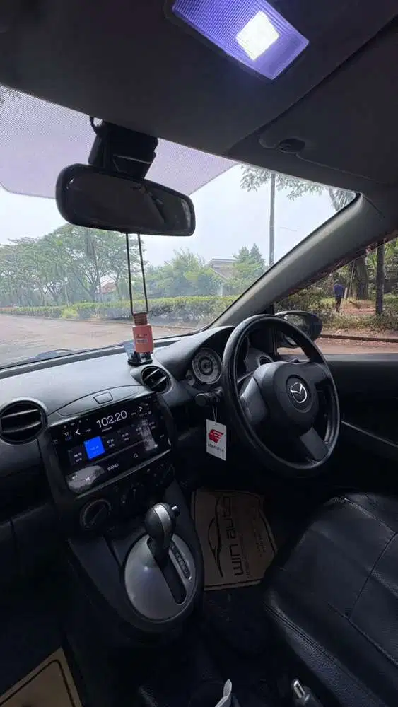 Mazda 2 2012 Bensin