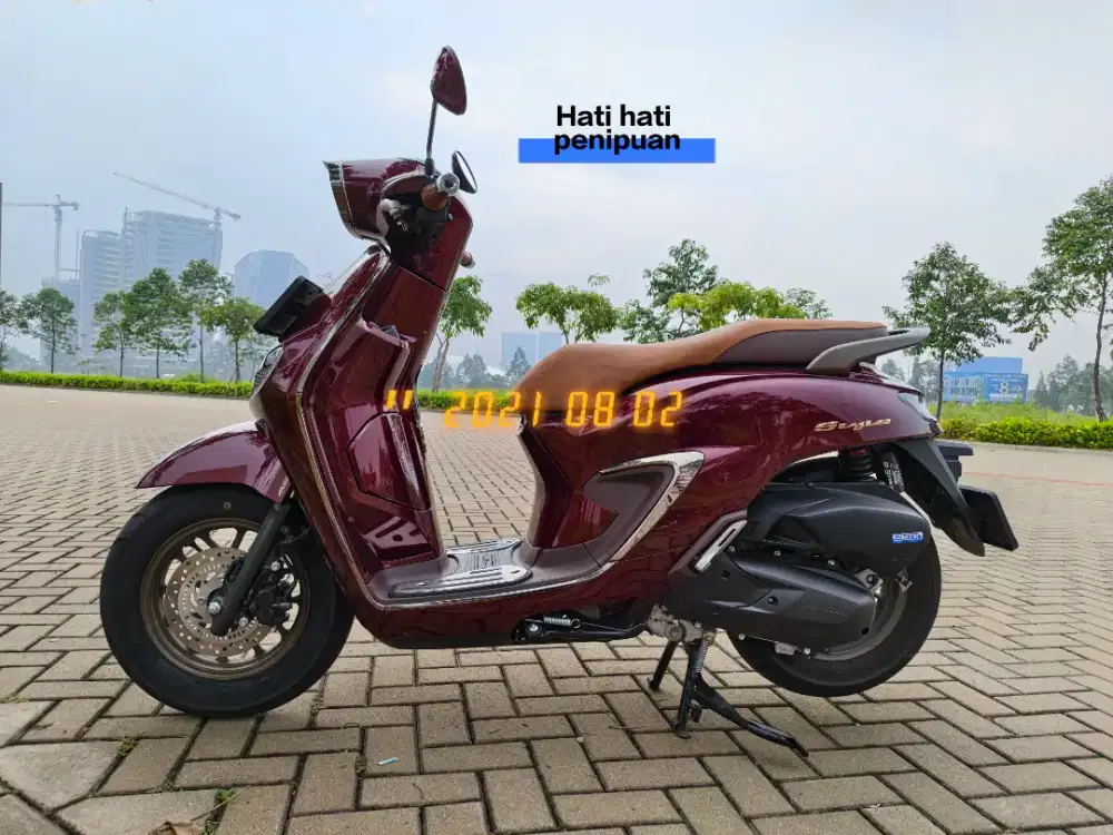 Honda Stylo 160 ABS Burgundy