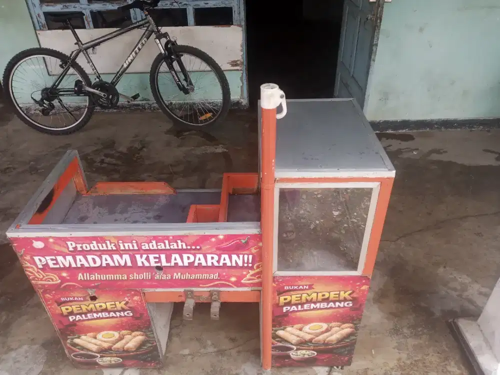 Gerobak Jualan bahan kayu,seng Siap Pakai Cocok untuk Aneka Usaha