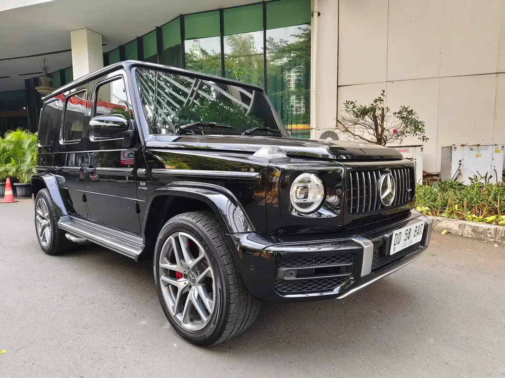 MERCY G63 AMG V8 4.0 AT 2023 BLACK ON BLACK VERY LOW KM ONLY 5RB TOP