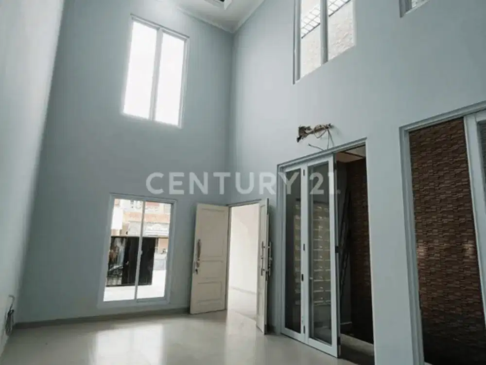 Rumah 2 Lantai Lokasi Strategis Di Pulomas S7646