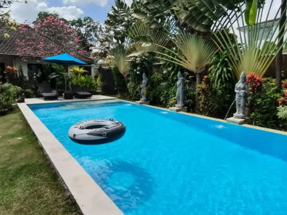 VILLA SPACIOUS GARDEN WITH 5 BEDROOM IN UMALAS KEROBOKAN BADUNG