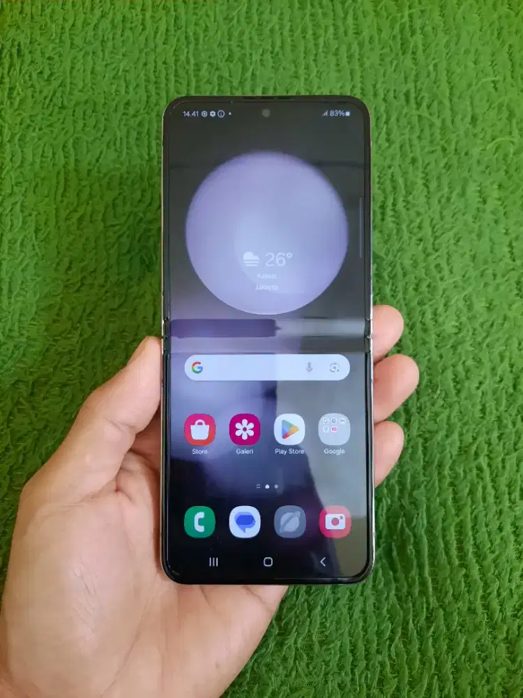Samsung Z flip 5 8/256 SEIN