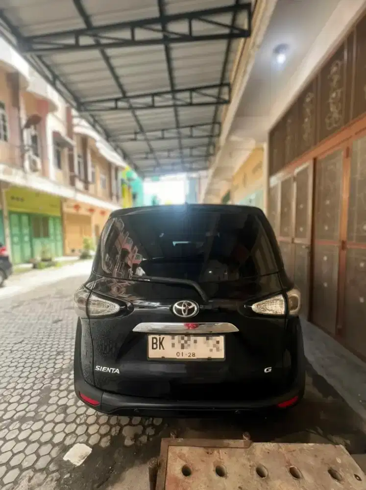 Toyota Sienta G CVT 2017 Hitam - Power Sliding Door - Siap Pakai
