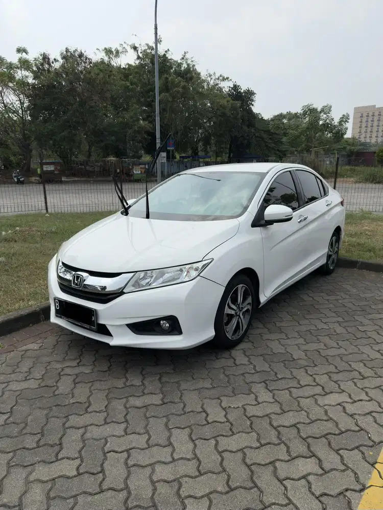 Honda City E 2016 AT Matic Putih KM low banget