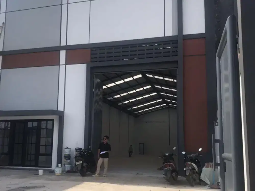 Disewakan gudang laksana bussines park bangunan baru