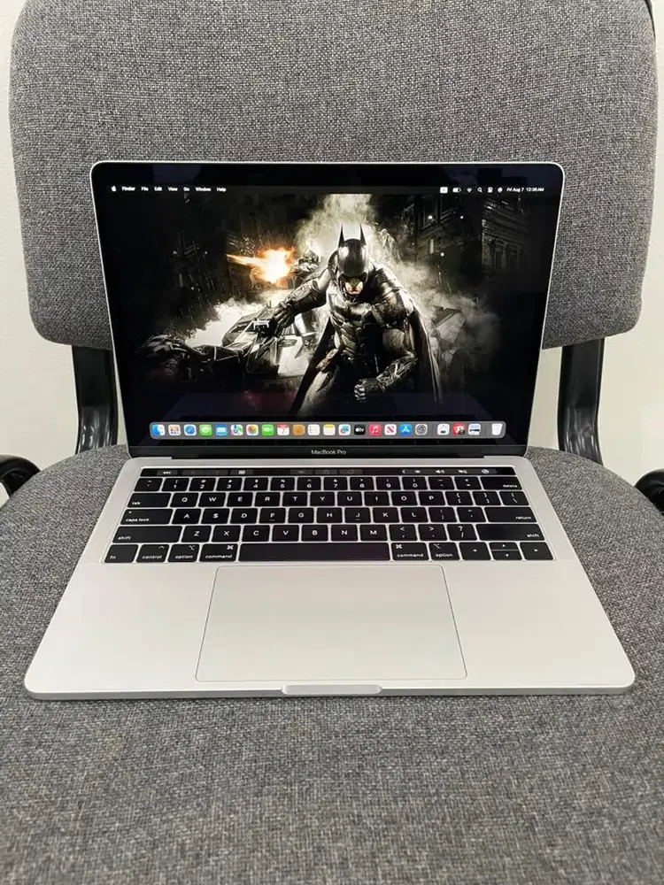 MacBook Pro 13 2019 i5/8/256GB