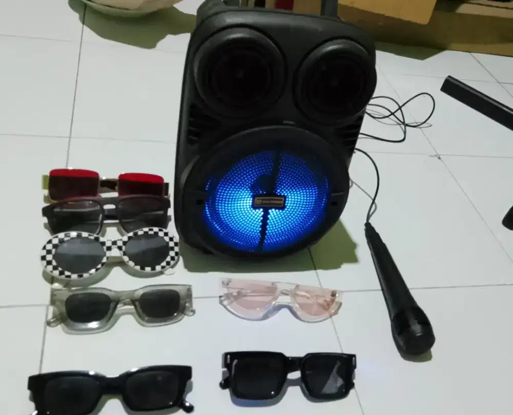 Jual aja gak di pake buat karokean. Blothoot