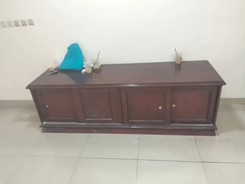 BUFET TV MINIMALIS KAYU JATI PINTU GESER