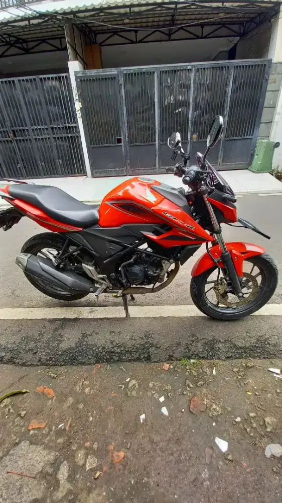 Honda CB 150R Mulus