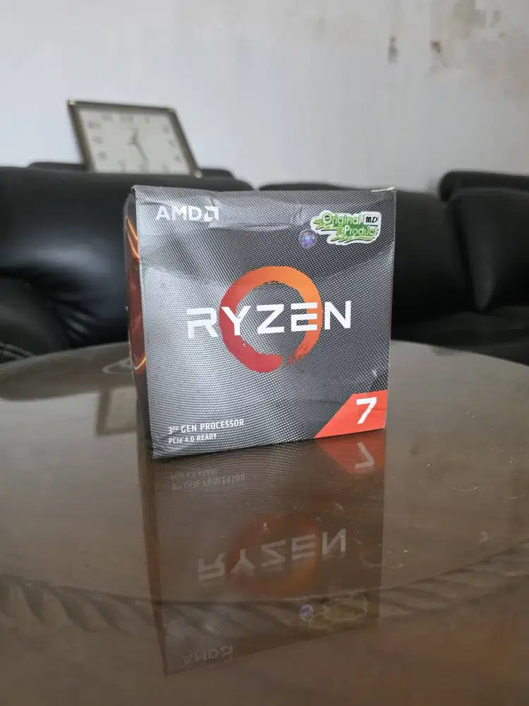 AMD Ryzen 7 3700X