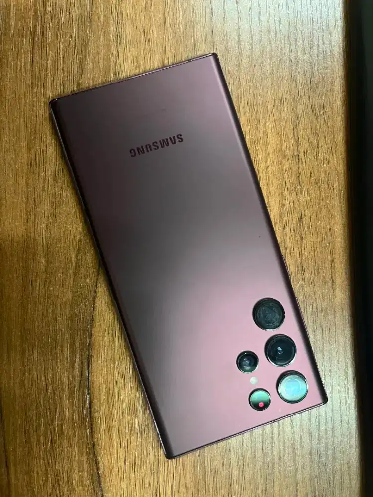 Samsung s22 ultra burgundy