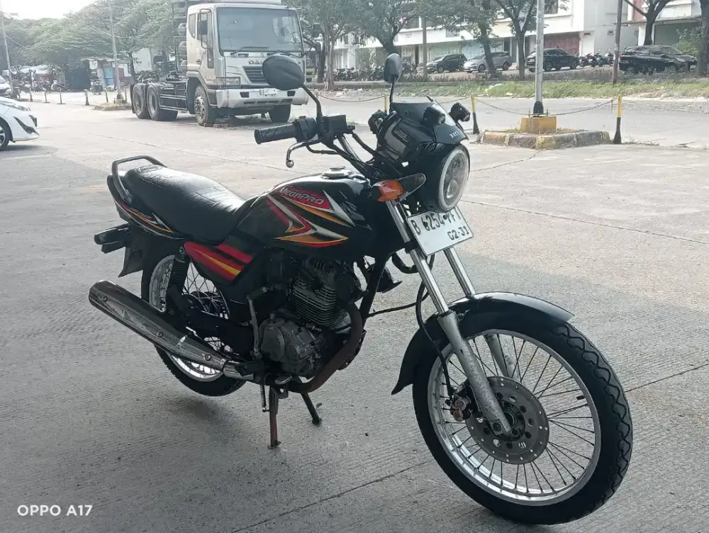 Honda Megapro Tahun 2006 B DKI Pajak Panjang