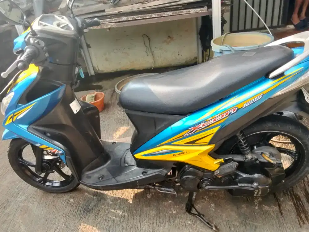 YAMAHA XEON 125 TAHUN 2012