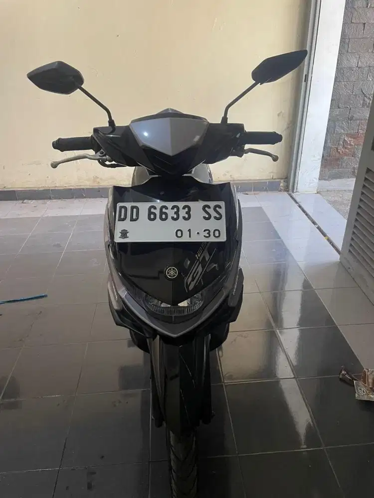 Yamaha Xeon Warna Hitam 125CC 2014