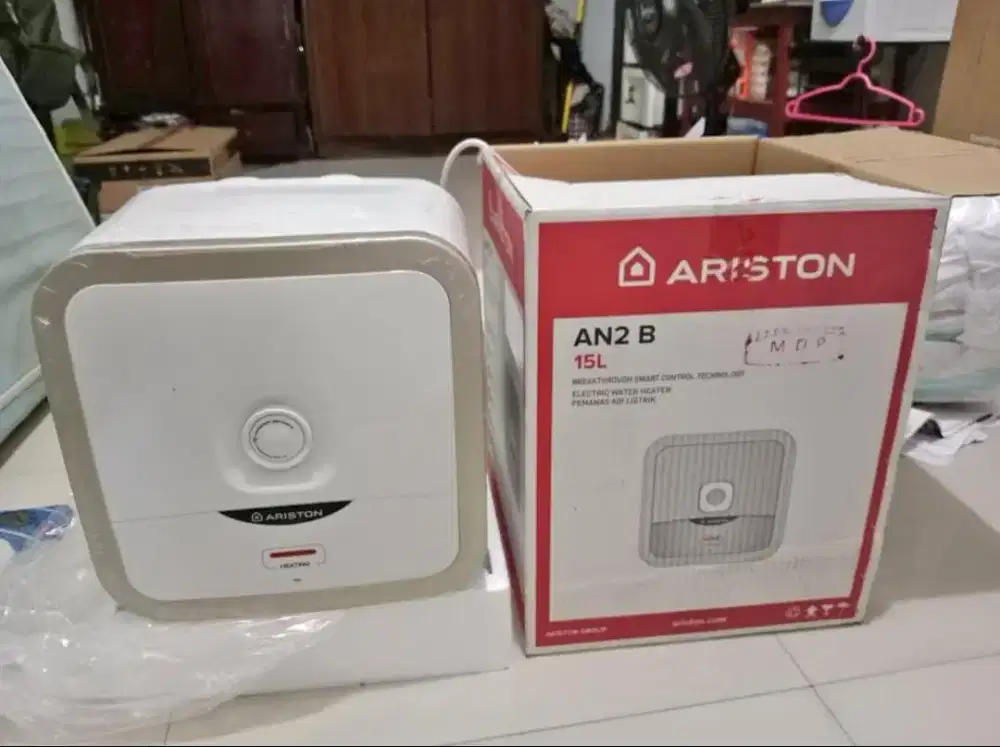Water heater ariston