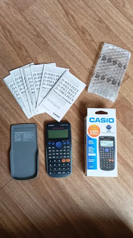 Kalkulator Casio FX 82ES PLUS BK Scientific Calculator
