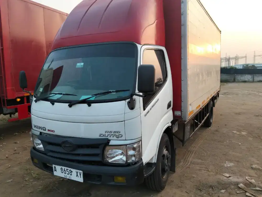 Hino Dutro 130MDL CDD long 24 kubik AC 2011