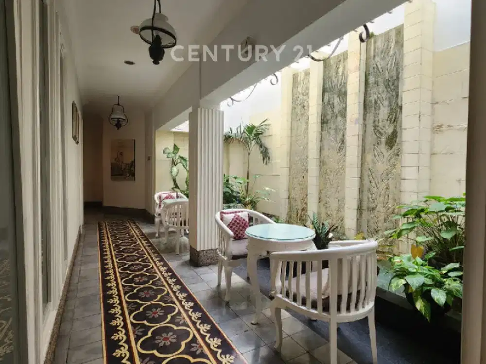 Rumah Art Deco Di Cikini Menteng Jakarta Pusat Cocok Untuk Resto