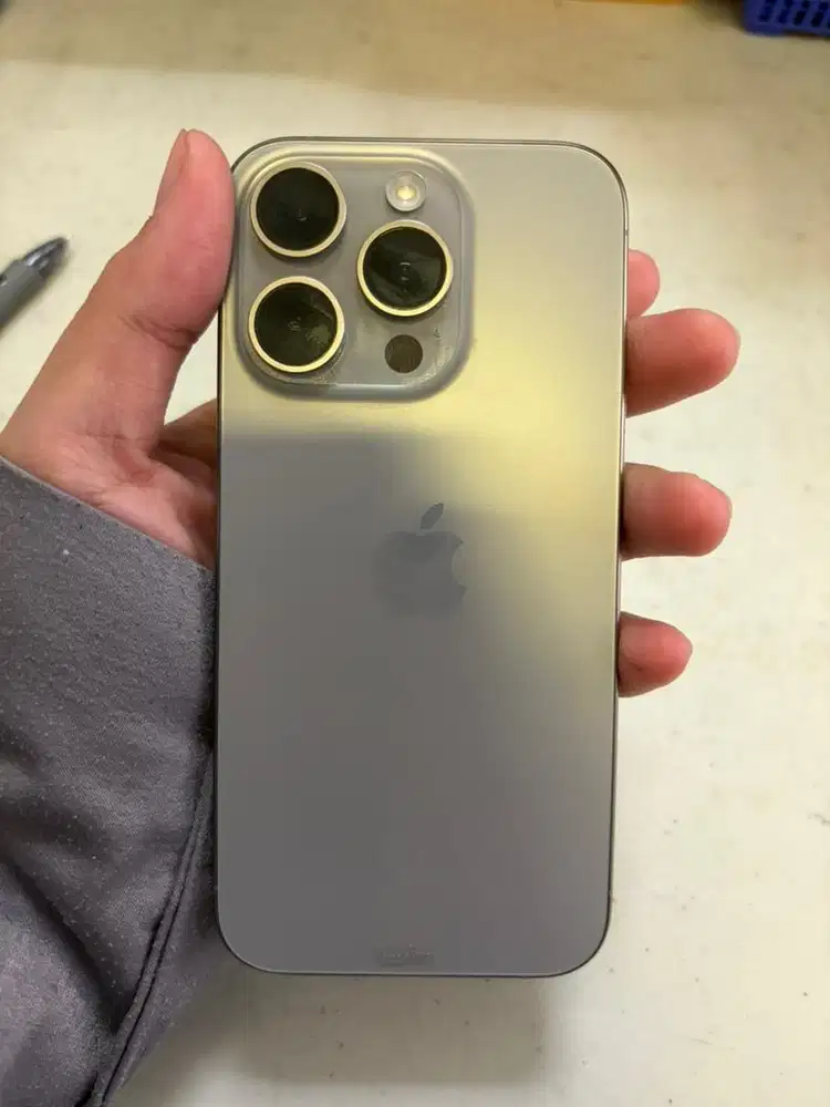 Second/bekas iphone 15 pro