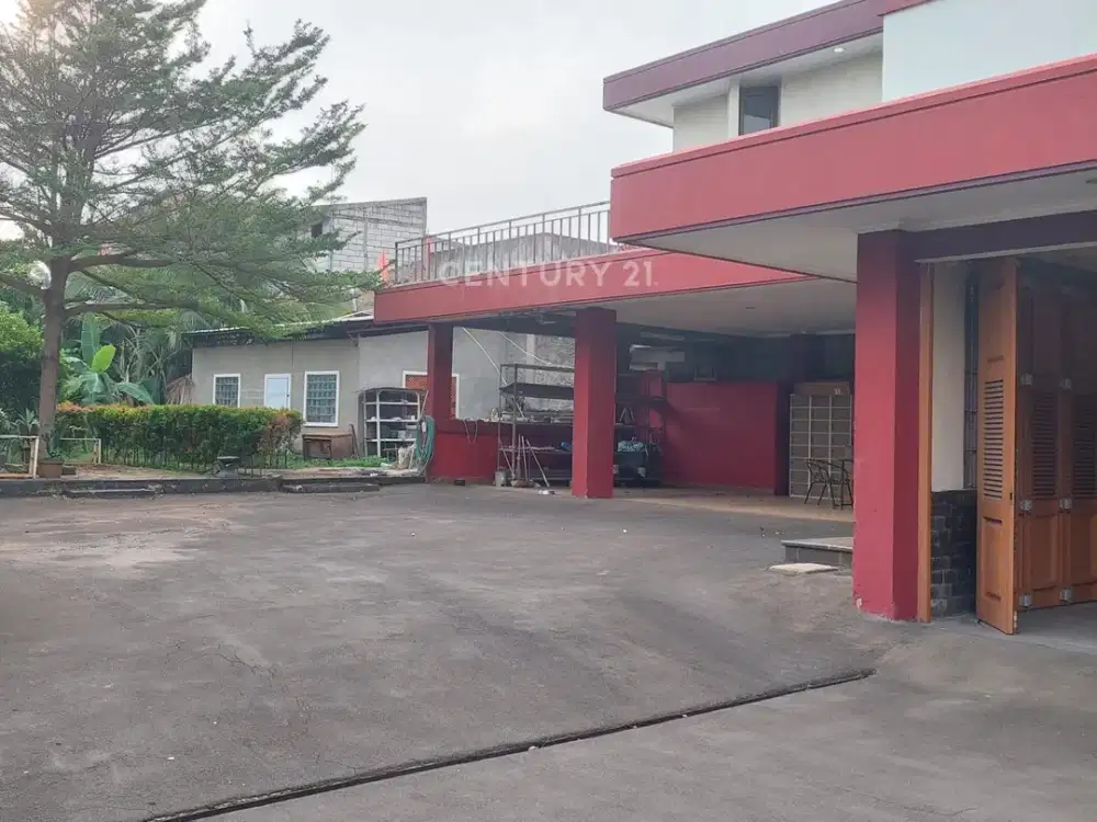 Rumah 3 Lantai Lokasi Belakang Essence Apartemen
