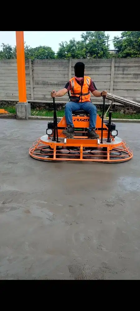 FURD Ride-On Trowel RT36H