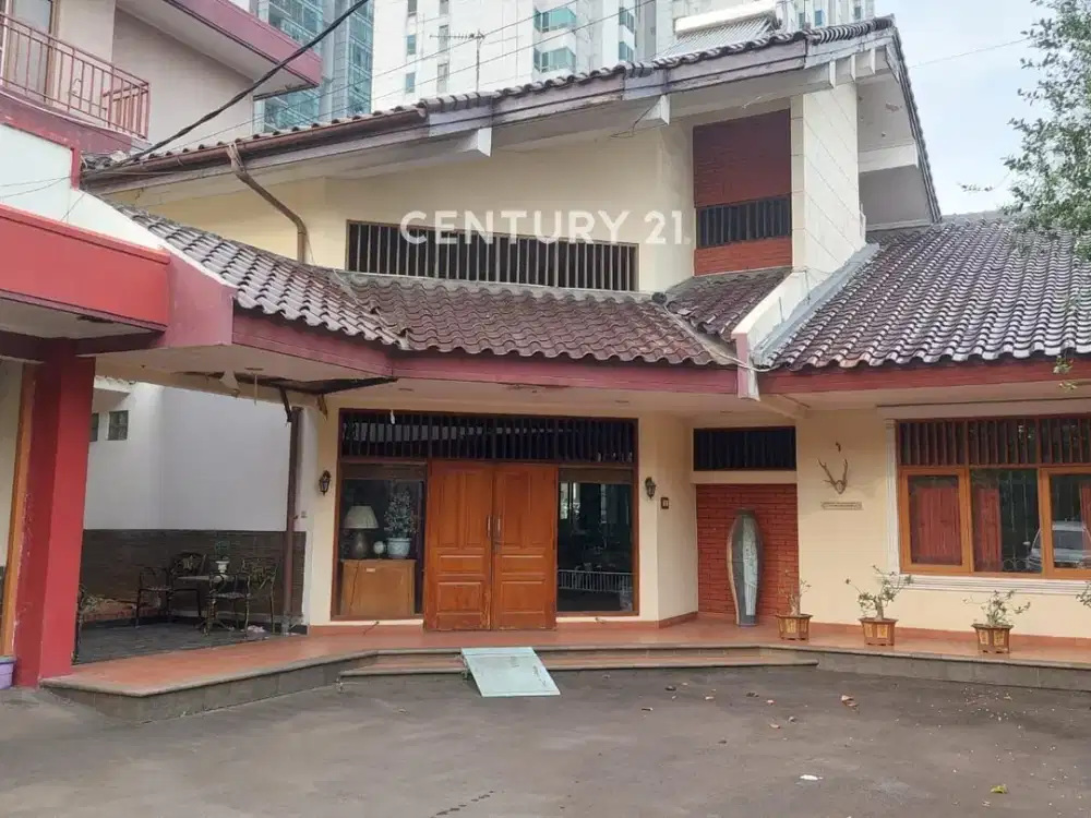 Tanah Dan Bangunan 3 Lantai Lokasi Belakang Essence Apartemen